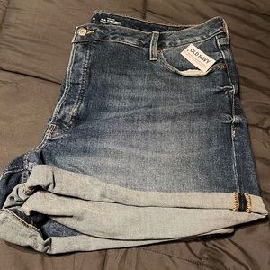 NWT Jean shorts size 22.
